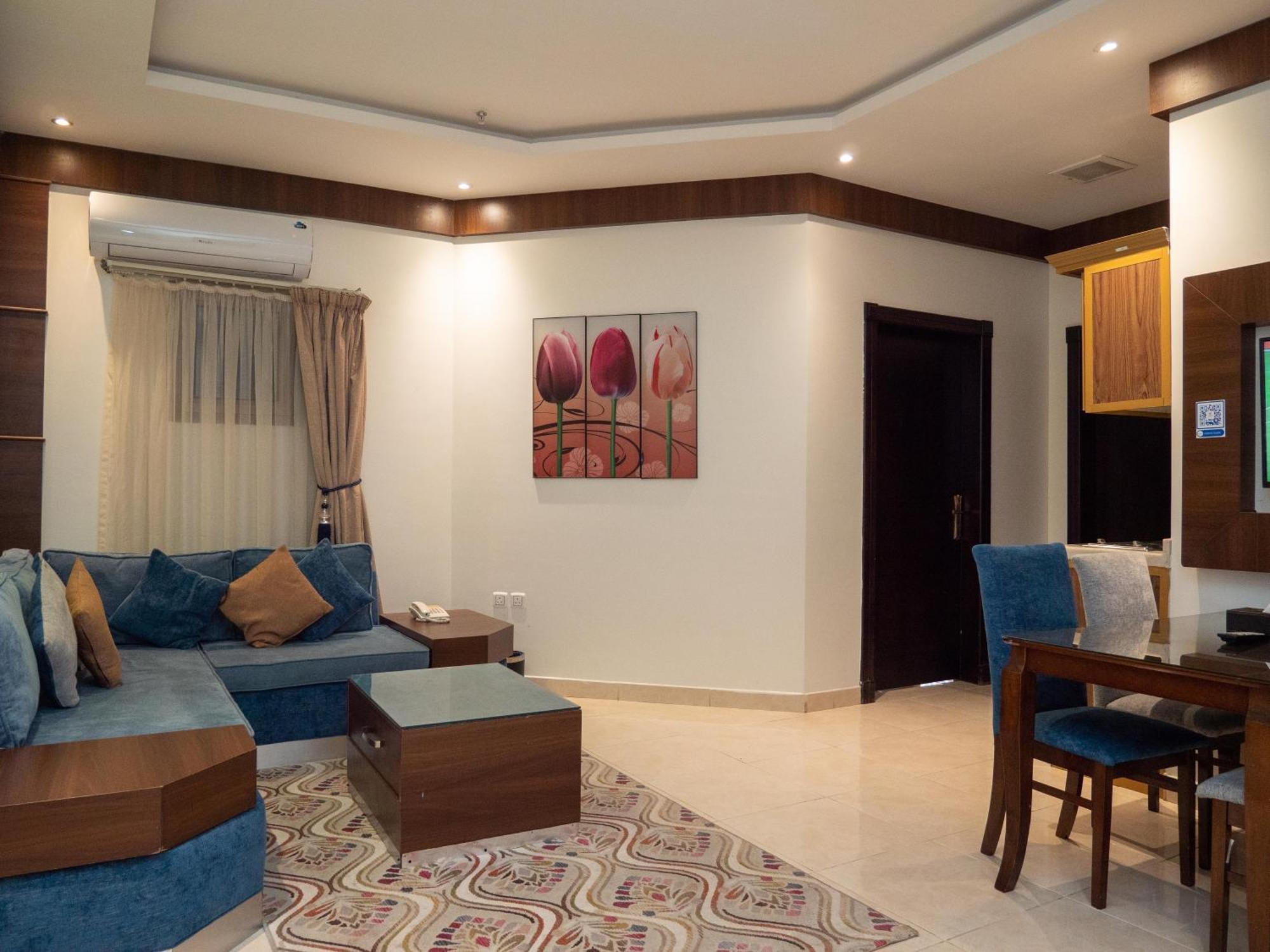 Innyar Hotel Riyadh Exterior photo