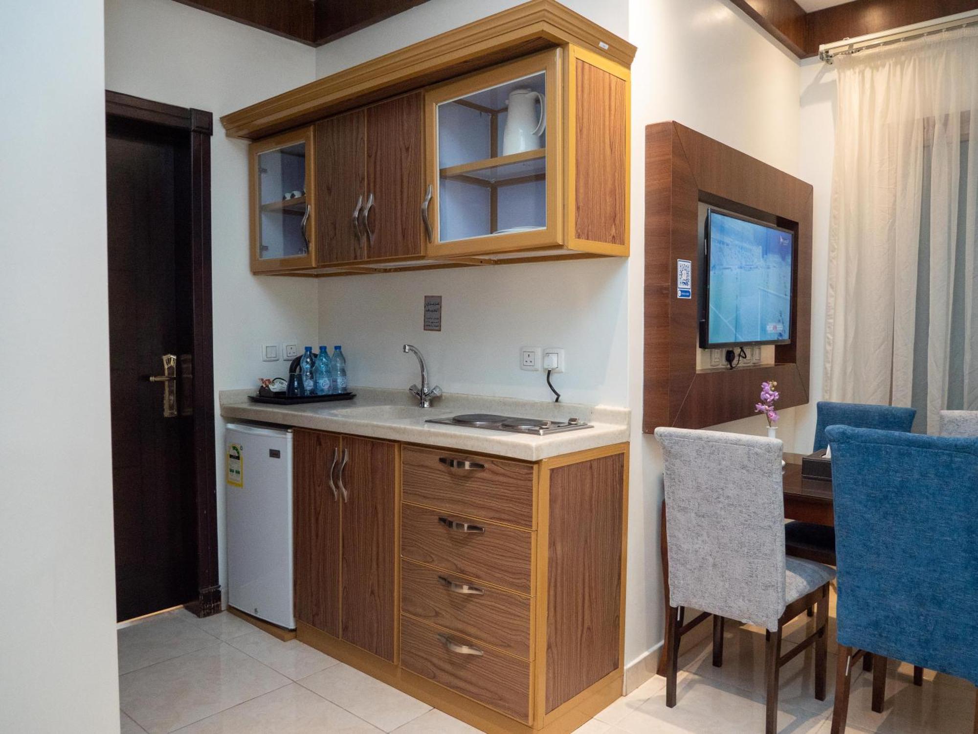 Innyar Hotel Riyadh Exterior photo
